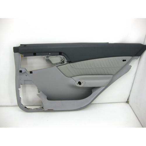 Mercedes-Benz A2207302470 7D44 Карта задней правой двери кожа цвет серый S-class long V220