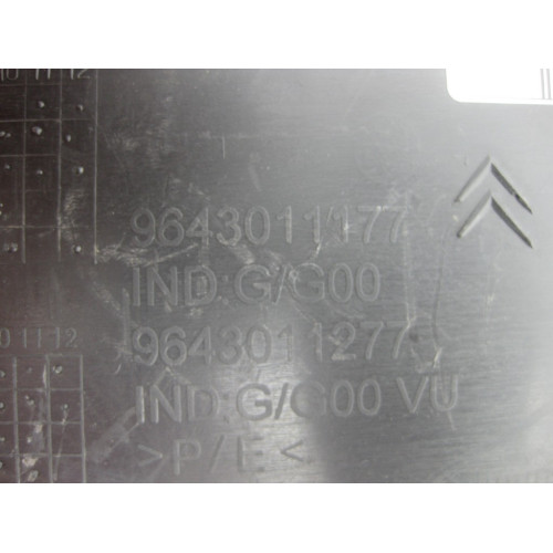 Peugeot/Citroen 9643011177 Карта правой сдвижной двери Partner M59