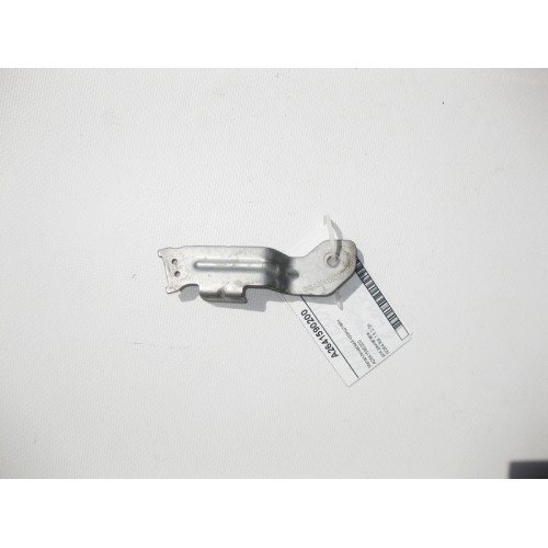 Mercedes-Benz A2641590200 Металлический кронштейн для двигателя M264 R4 1.5 2.0л