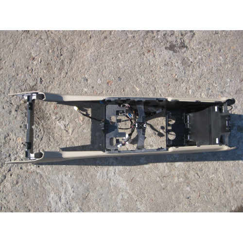 Mercedes-Benz A1666803903 8Q67 Корпус центральной консоли бежевый ML W166 GL X166