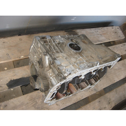 VAG 030103019 Cylinder block with pistons and crankshaft 1.4L R4 16V