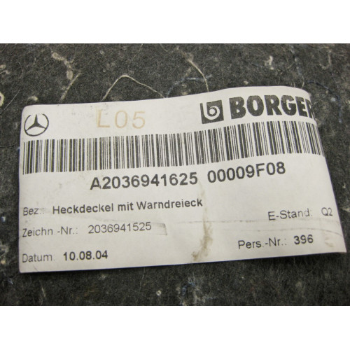 Mercedes-Benz A2036941625 9F08 Обшивка крышки багажника чёрная C-Class W203