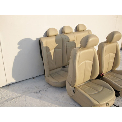 Mercedes-Benz Комплект бежевых кожаных сидений E-Class W211 седан (2002-2009)
