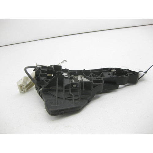 Mercedes-Benz A1697600434 Рама наружной дверной ручки задней правой B-class W245