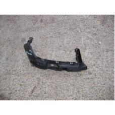 A1666200691 Рамка под правую фару GL X166