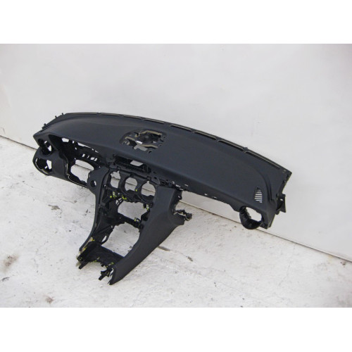 Mercedes-Benz A2056802504 9J38 Dashboard - torpedo black C-Class W205 restyling