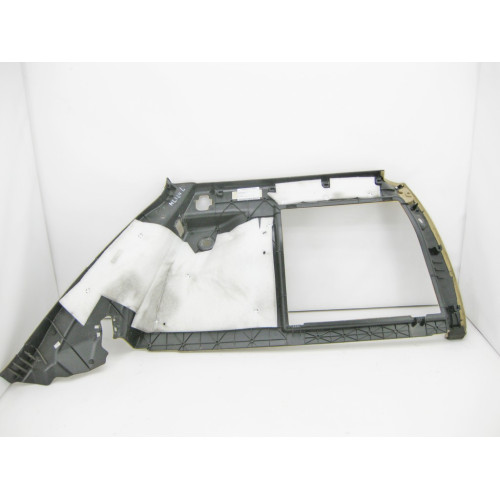 Mercedes-Benz A1646902725 8M27 Обшивка багажника левая бежевая ML W164