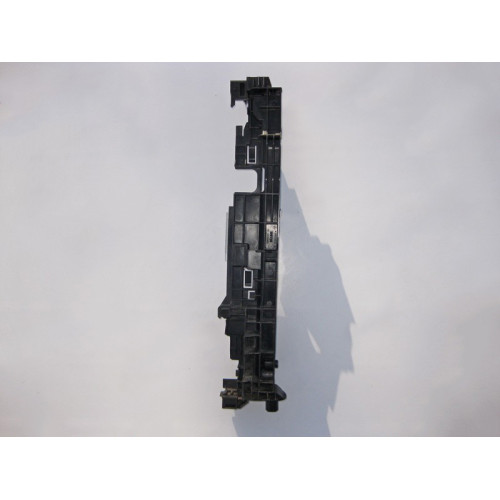 Mercedes-Benz A0995042118 Крепление радиатора кондиционера левое C-Class W205