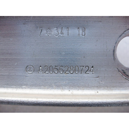 Mercedes-Benz A2056280724 Подкапотная распорка С-Class W205