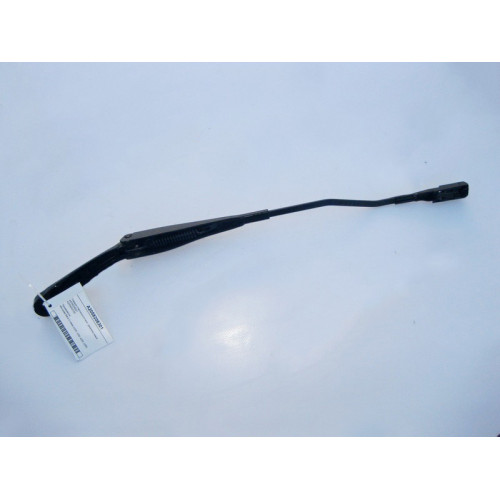 Mercedes-Benz A2058208301 Поводок стеклоочистителя - дворника левый C-Class W205