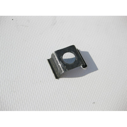 Mercedes-Benz A0004280673 Скоба крепления тормозного шланга
