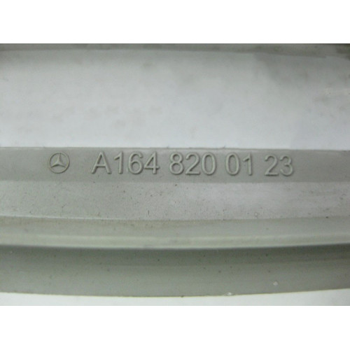 Mercedes-Benz A1648200123 7E94 Плафон потолочный задний серый ML W164 GL X164 R-Class W251