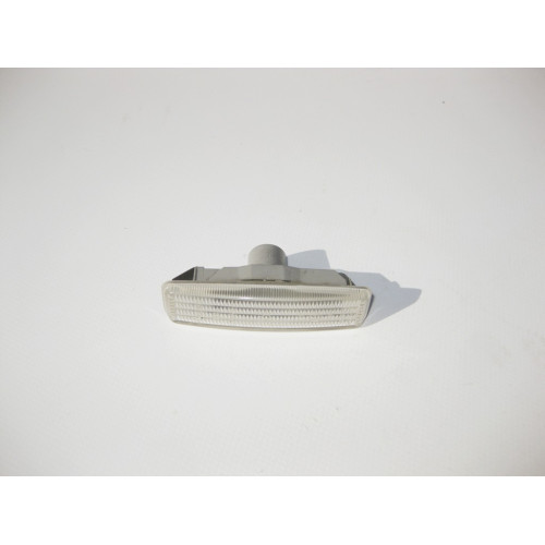 BMW 63142496299 Фонарь указалетей поворота на крыле BMW 5-series E39
