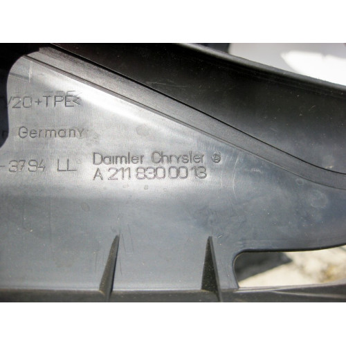 Mercedes-Benz A2118300013 Пластик дворников - водоотвод E-Class W211 до рестайлинг