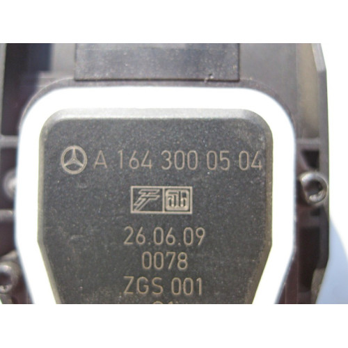 Mercedes-Benz A1643000504 Педаль газа ML W164 GL X164 R-Class W251