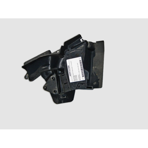 Mercedes-Benz A2047331808 Крышка замка задней правой двери с пыльником A2047331608 C-Class W204
