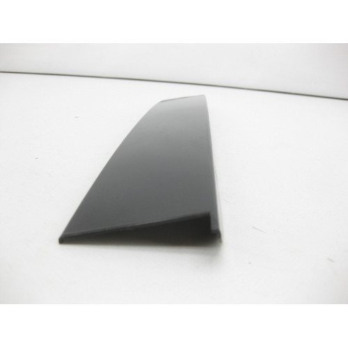 Mercedes-Benz A1666700287 Вертикальная накладка правой выдвижной форточки GL/GLS X166