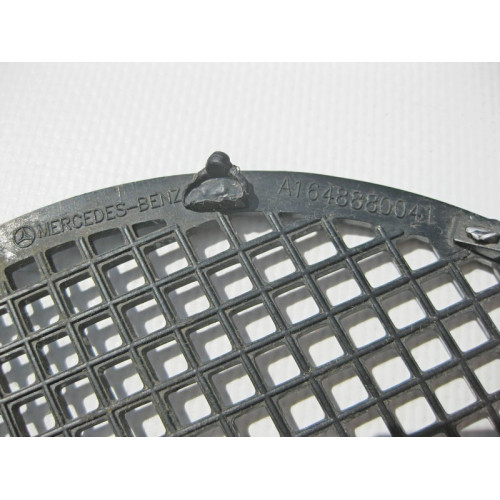 Mercedes-Benz A1648880041 Mercedes emblem grille on ML W164 grille