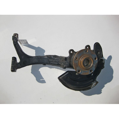 VAG 8D0407257 AR Поворотный кулак передний левый со ступицей VW Passat B5+