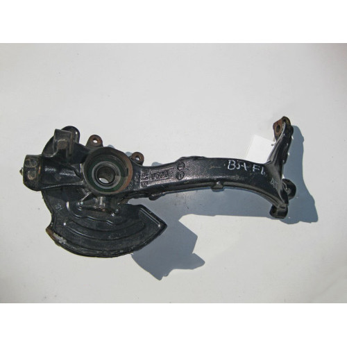 VAG 8D0407257 AR Поворотный кулак передний левый со ступицей VW Passat B5+