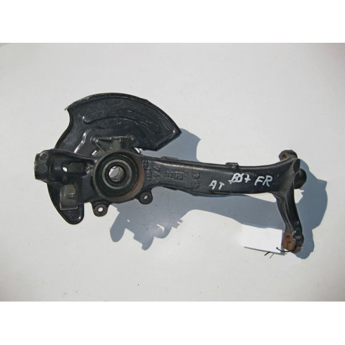 VAG 8D0407258 AM Поворотный кулак передний правый со ступицей VW Passat B5+