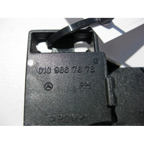 Mercedes-Benz A0109887878 Скоба антенного разветвителя S-Class W220