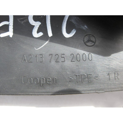 Mercedes-Benz A2137252800 Резиновая направляющая стекла передней правой двери E-Class W213
