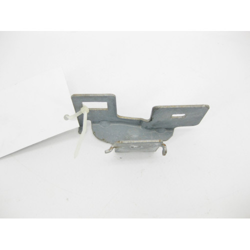 Mercedes-Benz A2136900214 Кронштейн правой обшивки стойки "A" E-Class W213