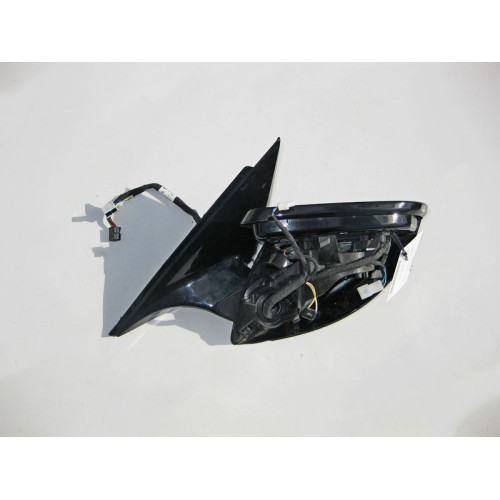 Mercedes-Benz A2138107501 Рама левого зеркала с функцией складывания E-Class W213