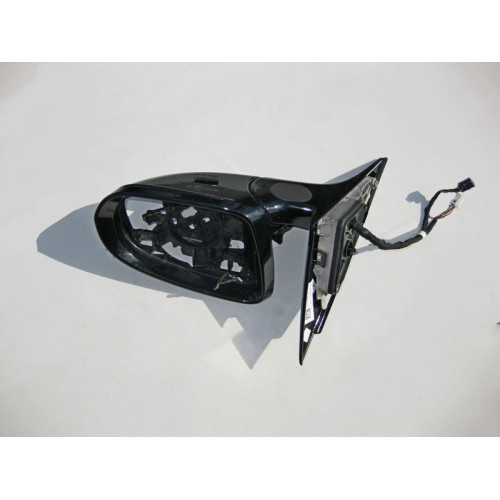 Mercedes-Benz A2138107601 Рама правого зеркала с функцией складывания E-Class W213