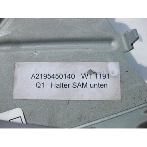 Mercedes-Benz A2195450140 Нижний кронштейн блока SAM в багажнике CLS C219