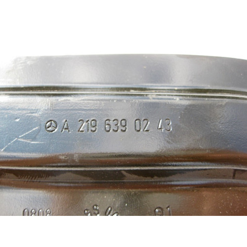 Mercedes-Benz A2196390243 Кронштейн ресивера пневмоподвески в багажнике CLS C219