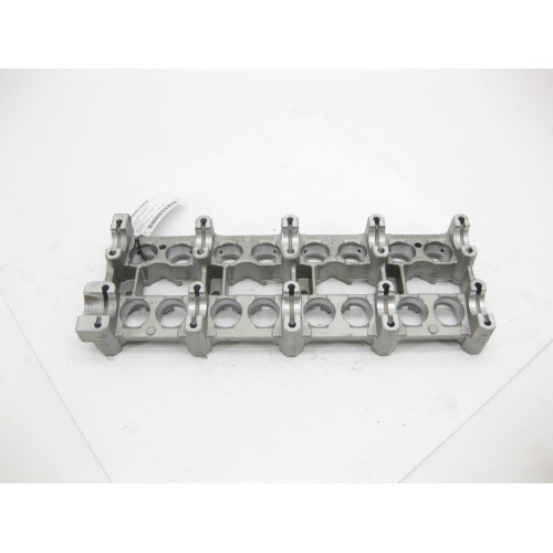 Mercedes-Benz A6280100036 R6280160004 Постель распредвалов левой ГБЦ двигателя OM628