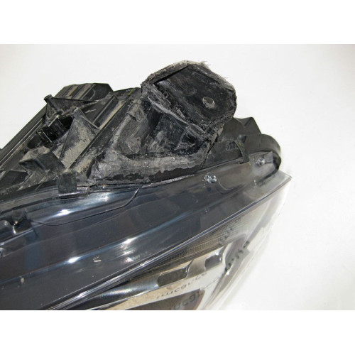 Mercedes-Benz A1668208061 Фара правая ILS паяное нижнее крепление GL X166