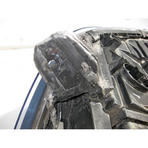 Mercedes-Benz A1668208061 Фара правая ILS паяное нижнее крепление GL X166