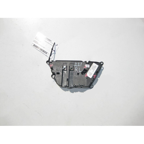 Mercedes-Benz A2218702051 7J22 Блок кнопок управления задним левым сидением S-Class W221