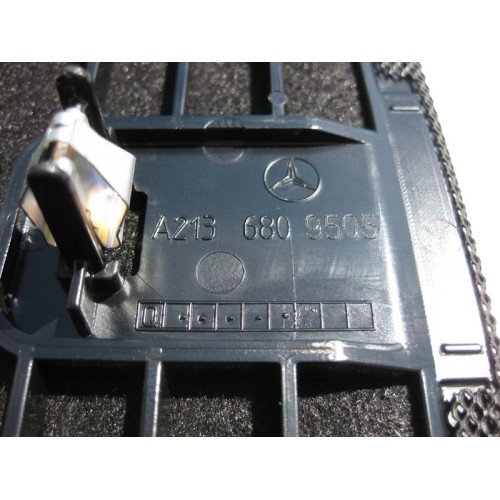 Mercedes-Benz A2136809505 9116 Сетка торпеды верхняя чёрная E-Class W213