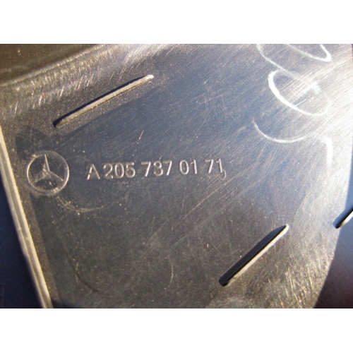 Mercedes-Benz A2057370171 Обшивка рамы окна задней левой двери C-Class W205