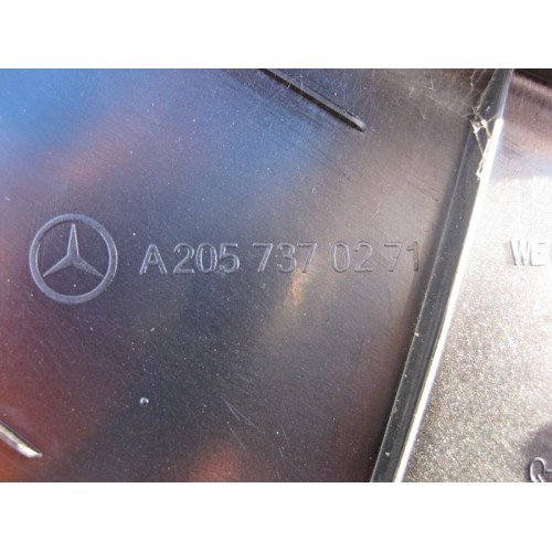 Mercedes-Benz A2057370271 Обшивка рамы окна задней правой двери C-Class W205
