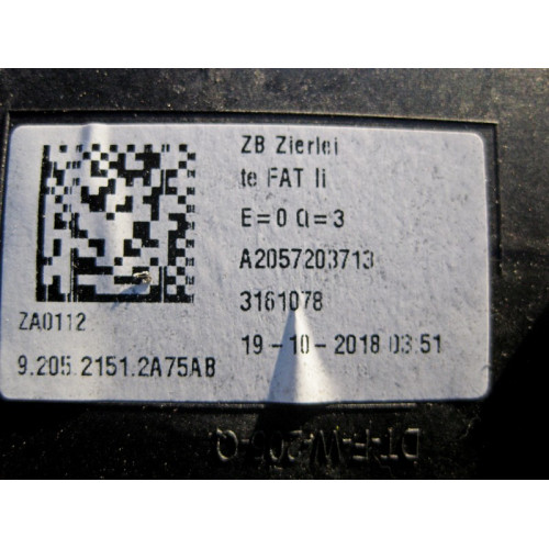 Mercedes-Benz A2057203713 Декоративная алюминиевая накладка передней левой дверной карты C-Class W205