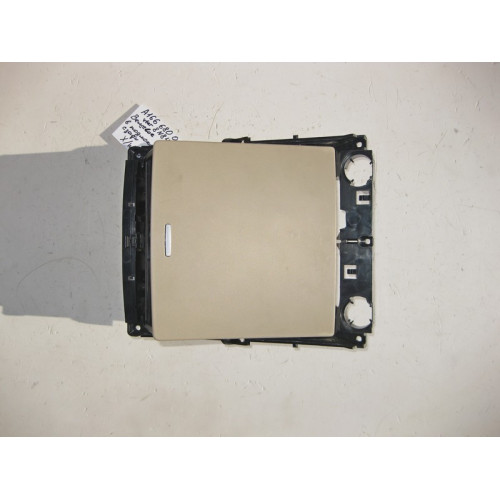 Mercedes-Benz A1666800110 8N84 Вещевое отделение в подлокотнике сзади бежевое ML W164 GL X164