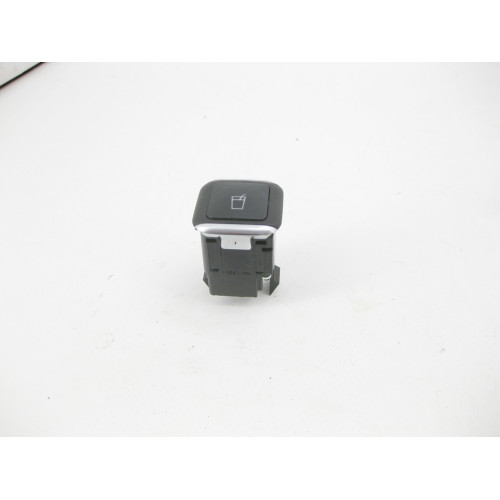 Mercedes-Benz A1669050052 Кнопка включения подогрева подстаканника