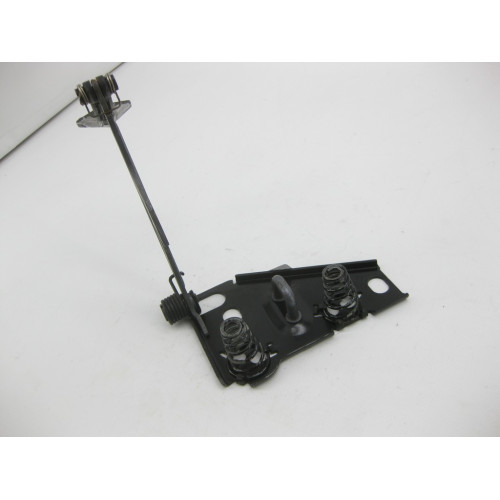 Mercedes-Benz A1638800660 Крюк - запорная скоба капота ML W163