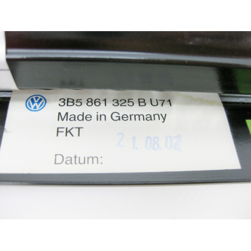 VAG 3B5861325B Солнцезащитная шторка заднего стекла VW Passat B5
