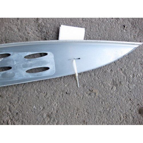 Mercedes-Benz A1666900775 Алюминиевая накладка подножки порога правая GL GLS X166