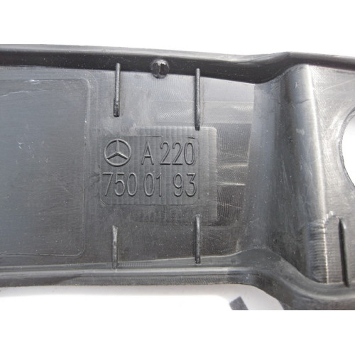 Mercedes-Benz A2207500193 Нижняя внутренняя накладка торца крышки багажника S-Class W220