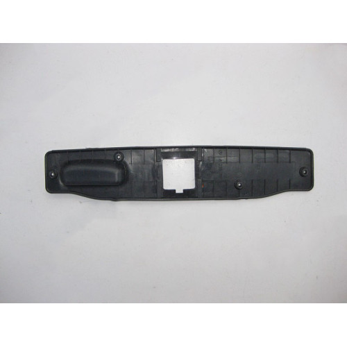 Mercedes-Benz A2207500093 Нижняя внутренняя накладка торца крышки багажника S-Class W220