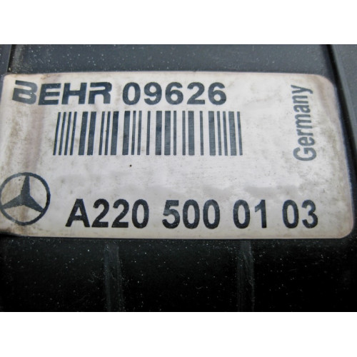 Mercedes-Benz A2205000103 Радиатор охлаждения двигателя S-Class W220