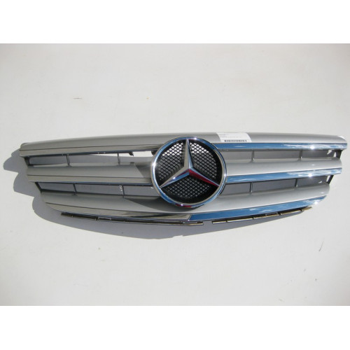 Mercedes-Benz A1698800883 Решётка радиатора B-class W245