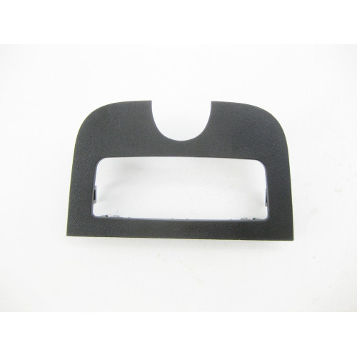 Mercedes-Benz A1768210136 9051 Накладка на потолке под кнопки экстренного вызова